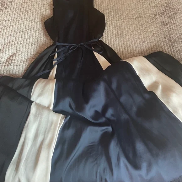 Banana Republic Dresses | Banana Republic Maxi | Color: Black/White | Size: 0 | Closet_Drama's Closet